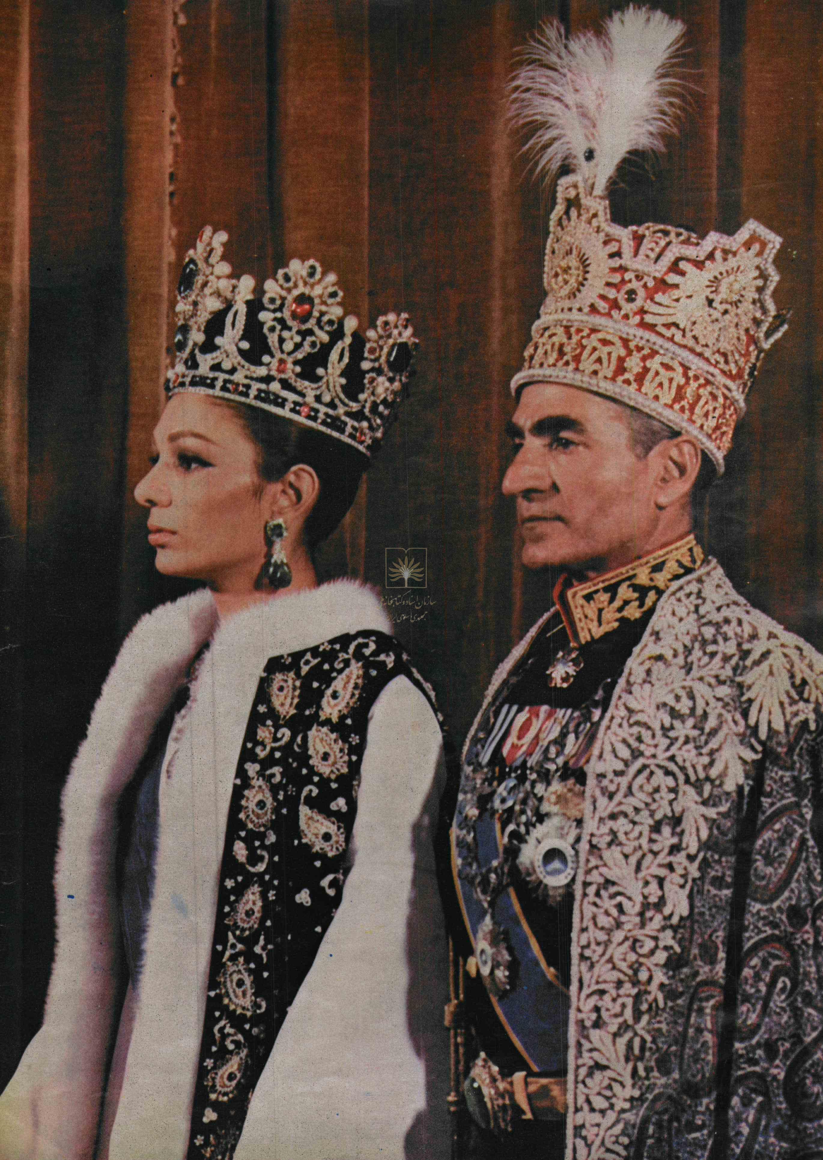 Mohammed Reza Pahlavi And Farah Diba Coronation Cropped.