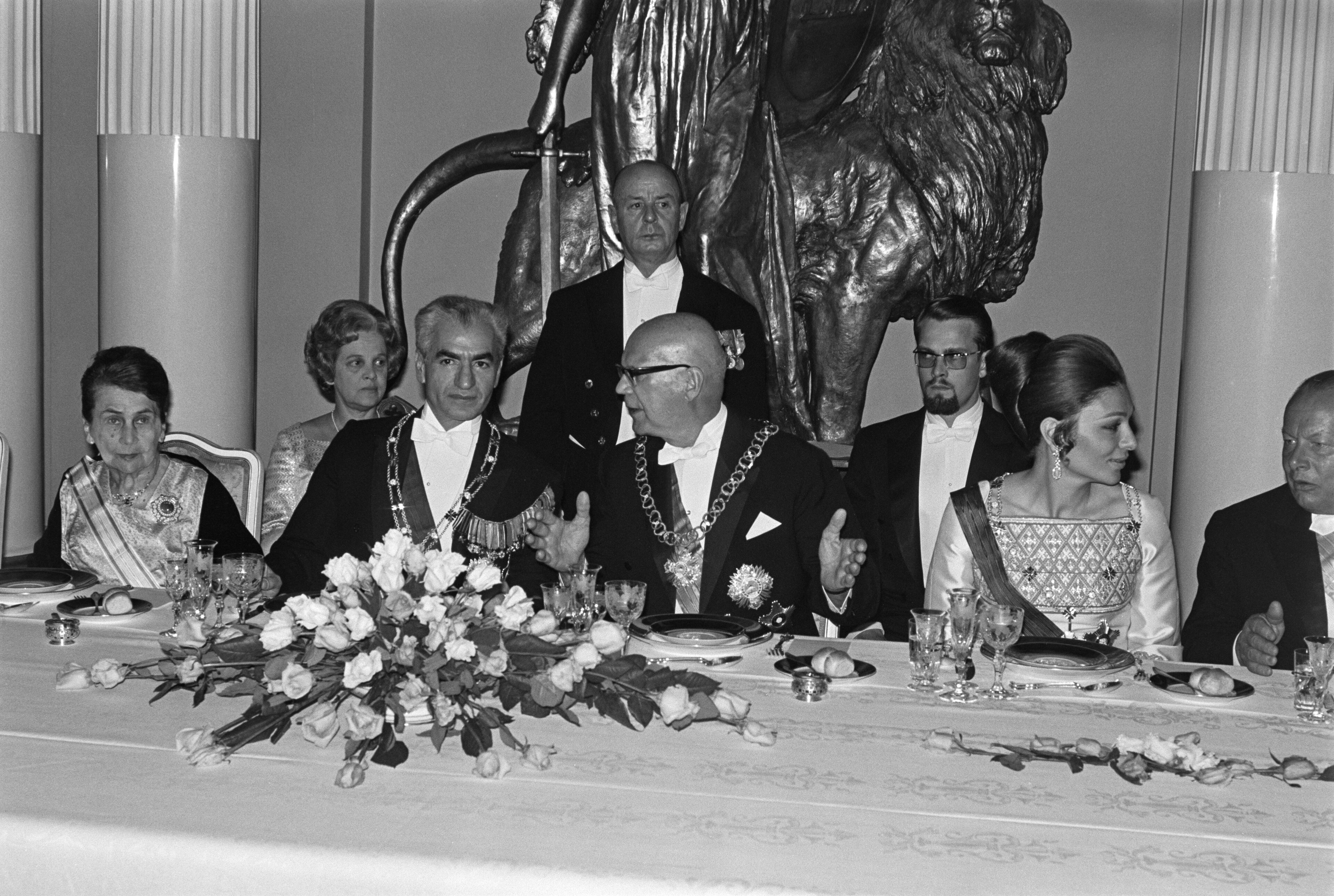 Shah Mohammad Reza Pahlavi And Farah Diba In Helsinki 1970 36.
