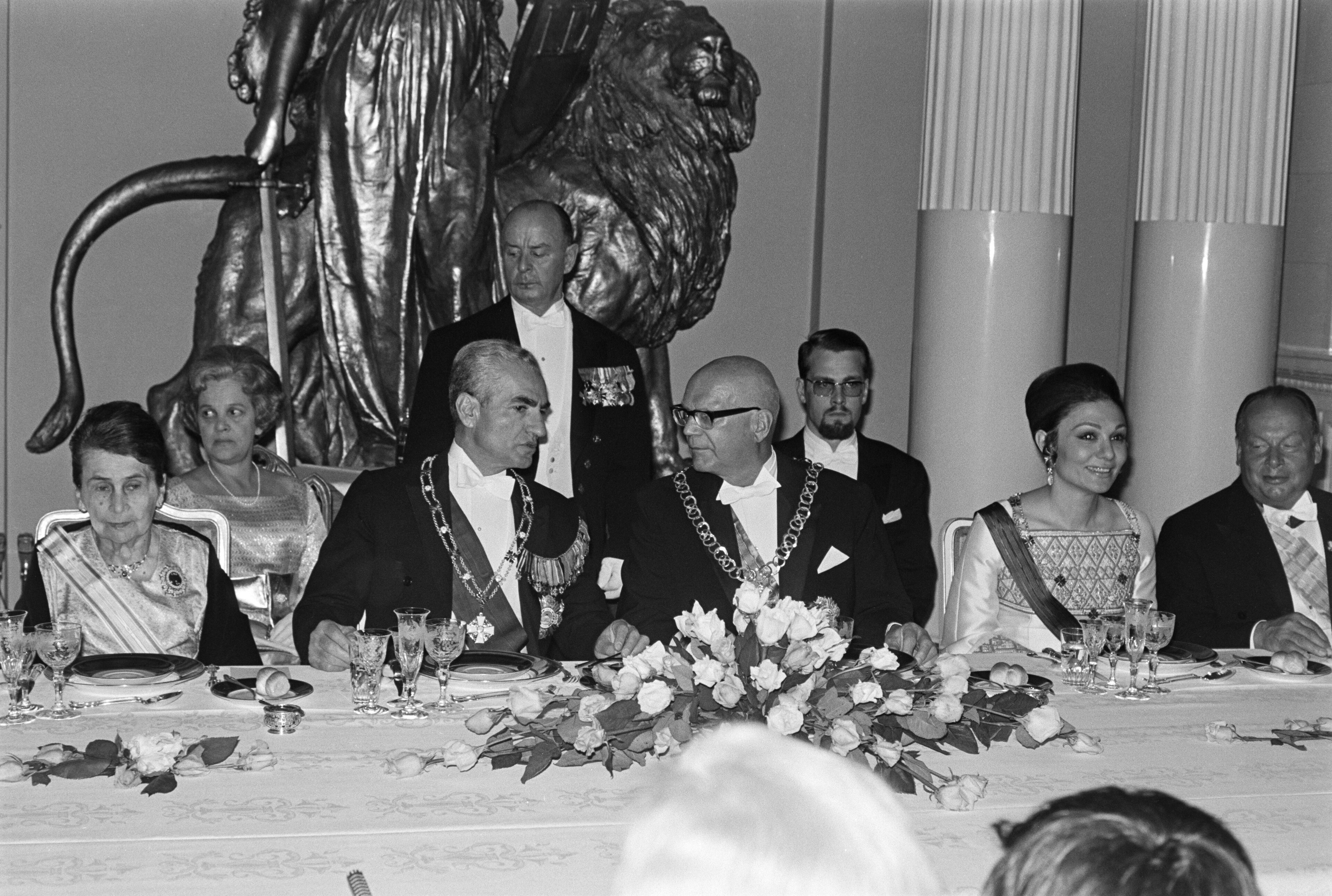 Shah Mohammad Reza Pahlavi And Farah Diba In Helsinki 1970 37.