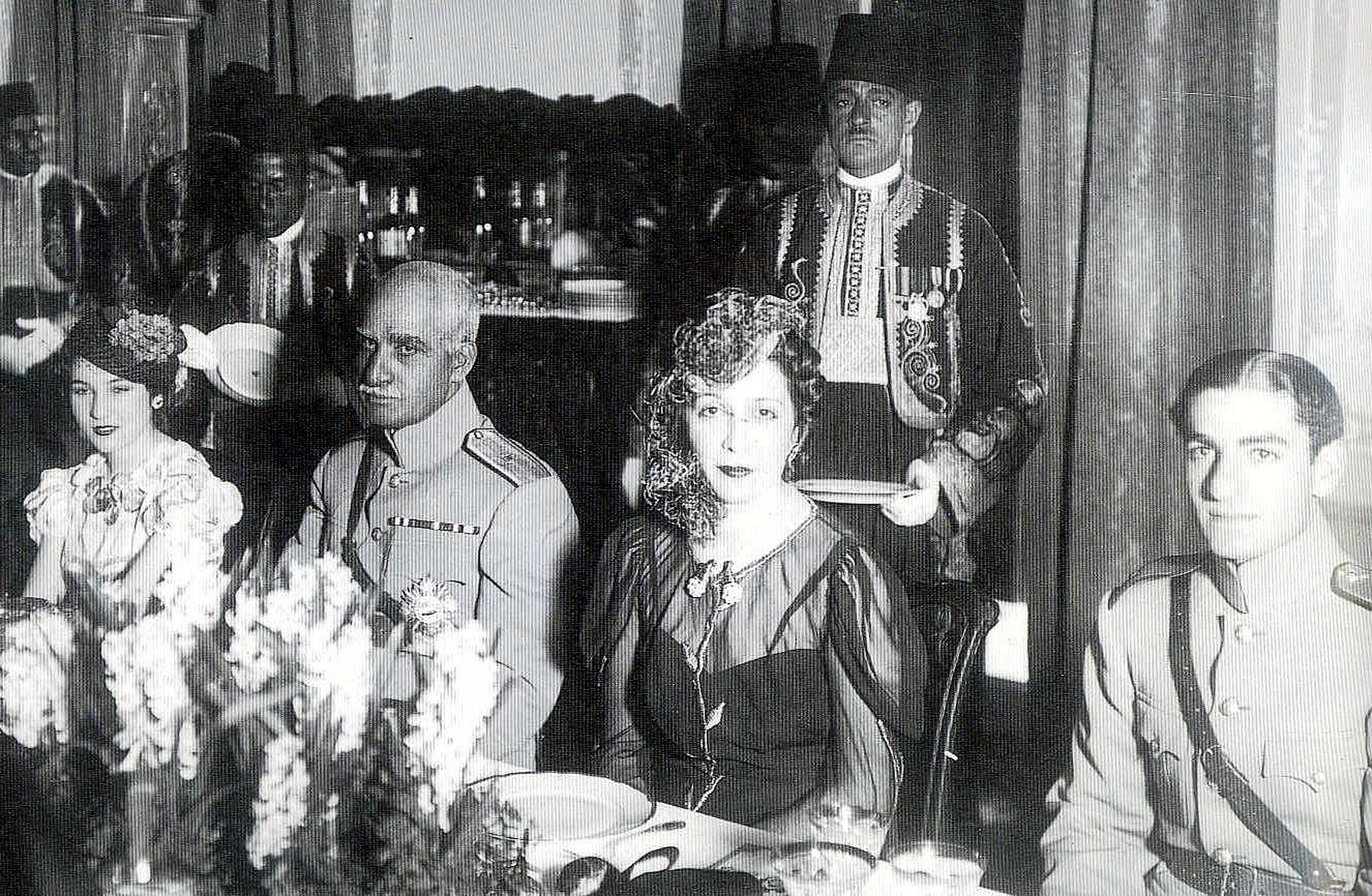 Fawzia with the early Pahlavi court.