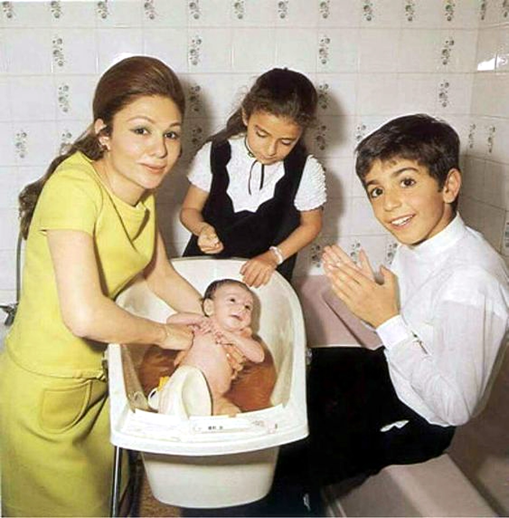 Iranian Royal Family After Alireza Pahlavi Birthday.
