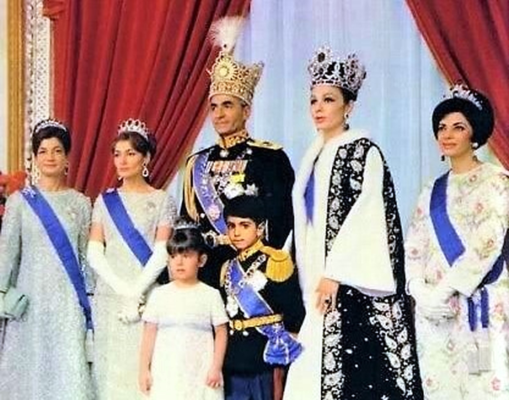 Mohammad Pahlavi Coronation Cropped Version.