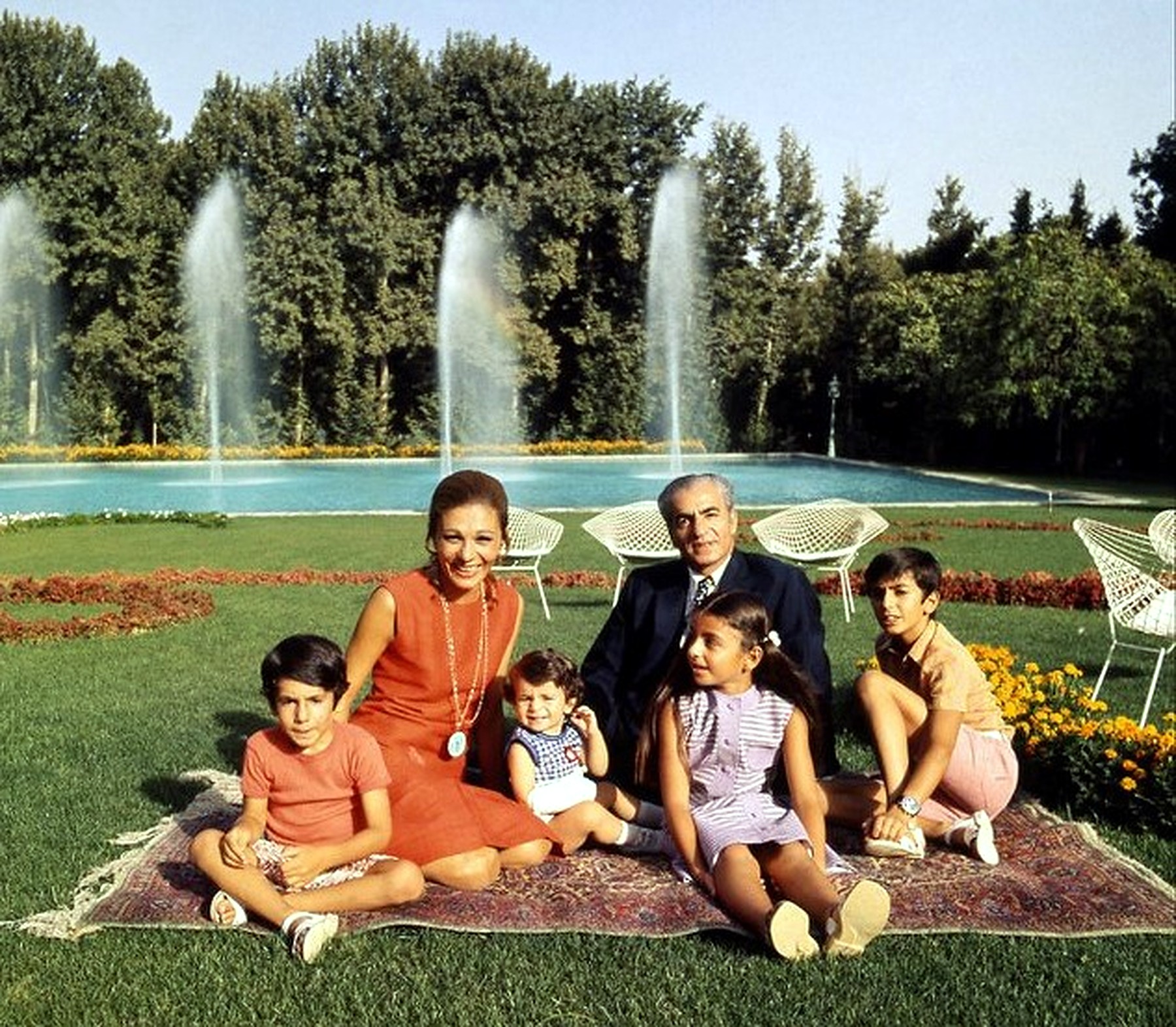Shahanshahroyalfamily2.